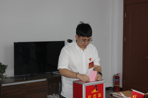1693897518370072.jpg 4.4投票.jpg