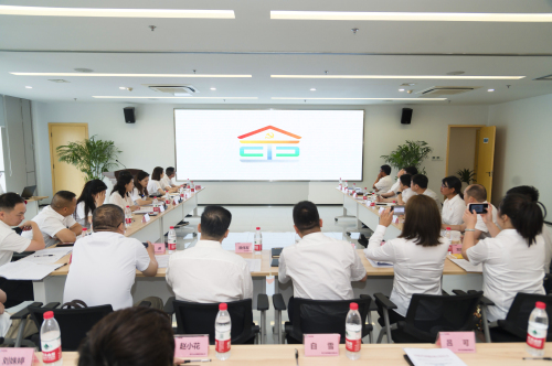 1701995898679364.jpg 2合聚成金品牌logo.jpg